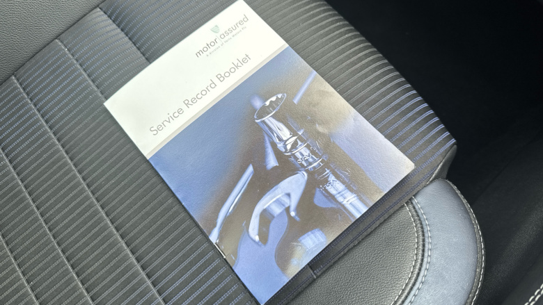 Nissan Qashqai 1.3 DiG-T MH Tekna 5dr Petrol Hatchback